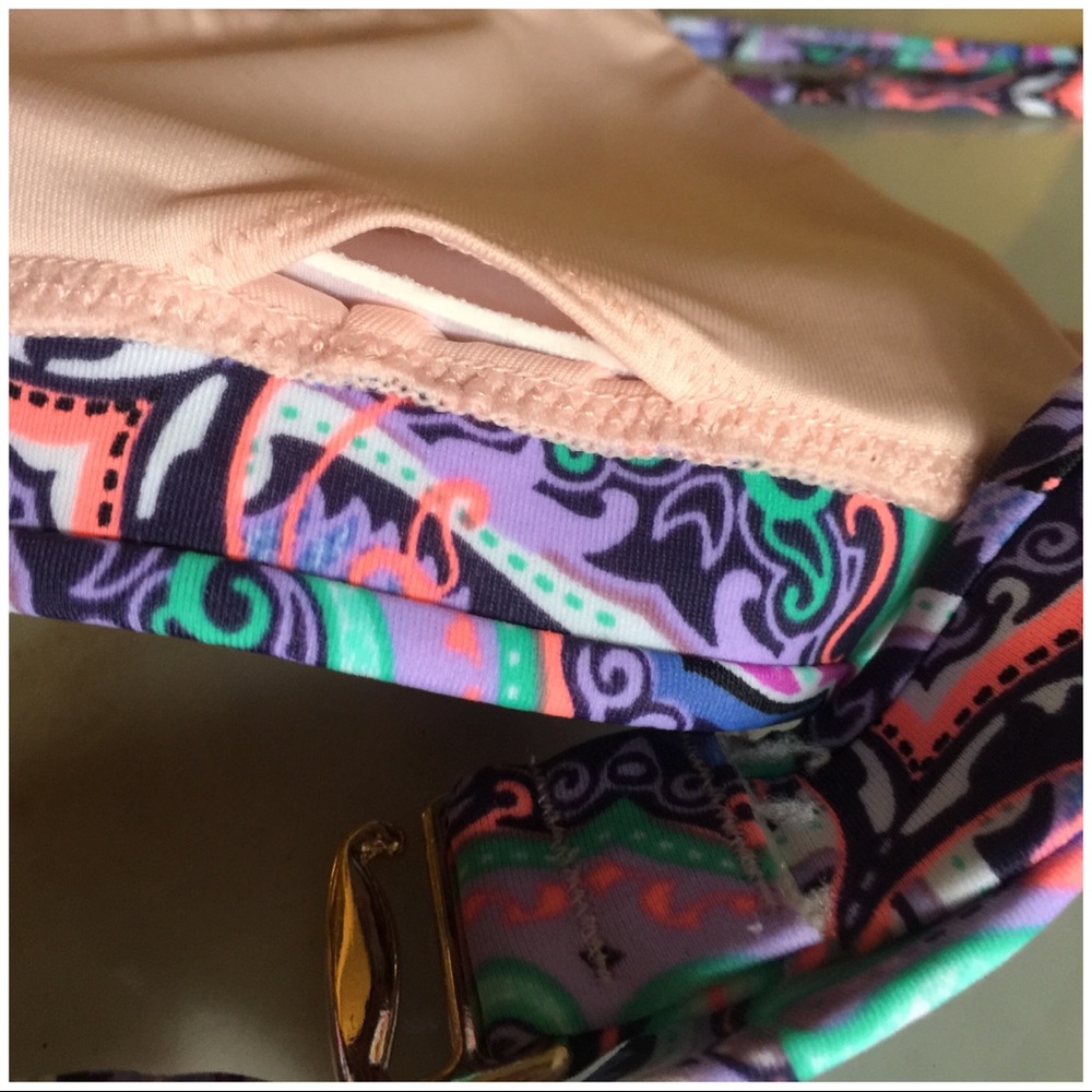 Victoria’s Secret halter padded paisley swim top - Picture 5 of 5